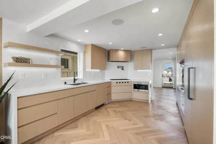 817 Ocean Dr MLS-15