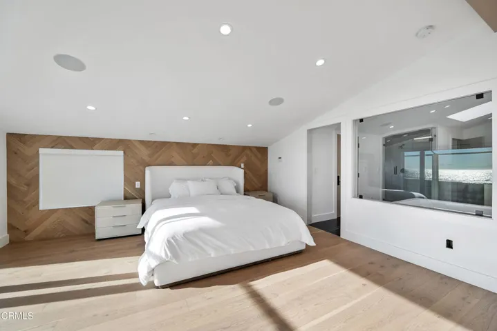 817 Ocean Dr MLS-37