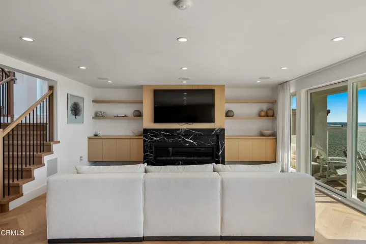 817 Ocean Dr MLS-7