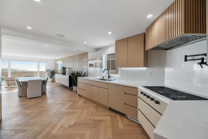 817 Ocean Dr MLS-16