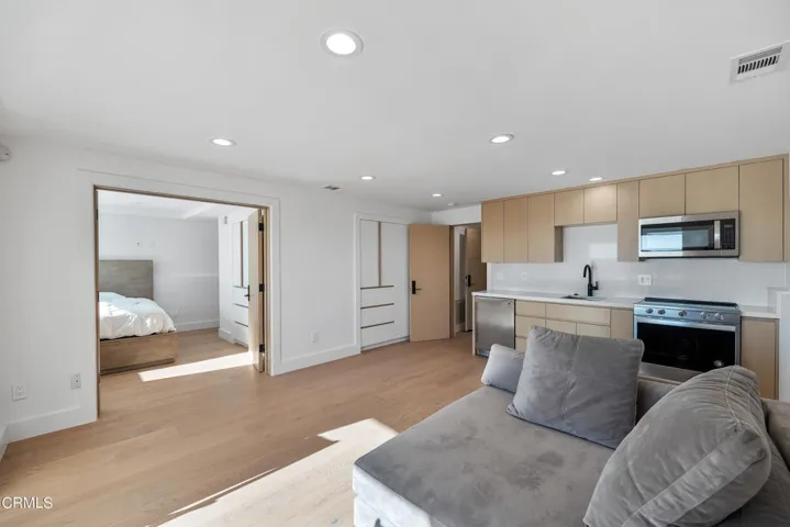 817 Ocean Dr MLS-29