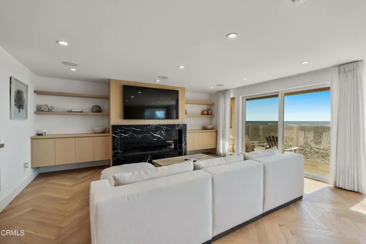 817 Ocean Dr MLS-6