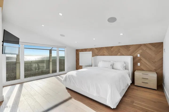 817 Ocean Dr MLS-36