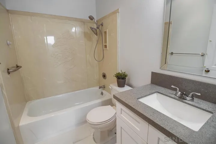 5845 Friars Rd. #1207, San Diego, California 92110