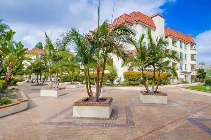 5845 Friars Rd. #1207, San Diego, California 92110