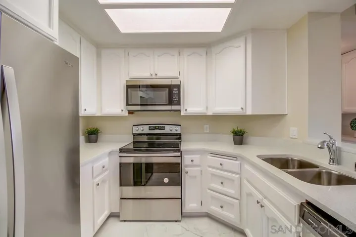 5845 Friars Rd. #1207, San Diego, California 92110