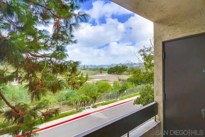 5845 Friars Rd. #1207, San Diego, California 92110