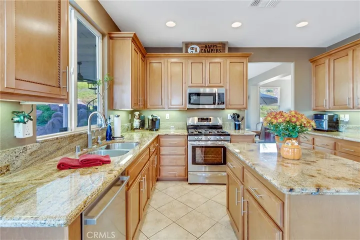39758 Savanna Way, Murrieta, California 92563