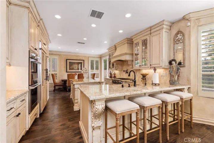 428 Woodland Road, Simi Valley, California 93065