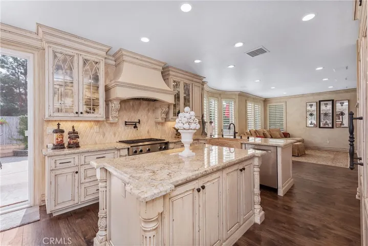 428 Woodland Road, Simi Valley, California 93065