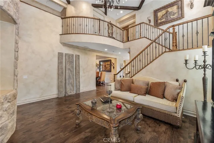 428 Woodland Road, Simi Valley, California 93065