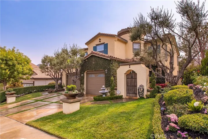 428 Woodland Road, Simi Valley, California 93065