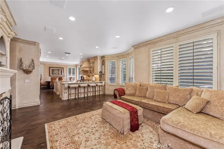428 Woodland Road, Simi Valley, California 93065