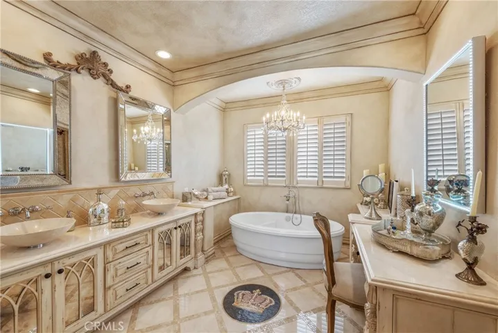 428 Woodland Road, Simi Valley, California 93065