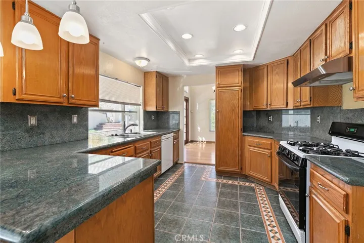 31229 Quail Valley Road, Castaic, California 91384