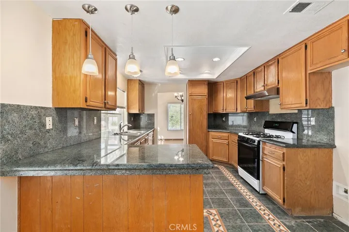 31229 Quail Valley Road, Castaic, California 91384