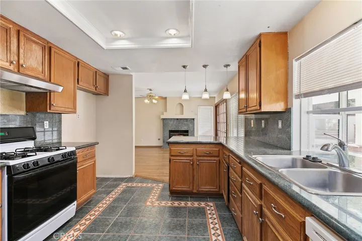 31229 Quail Valley Road, Castaic, California 91384