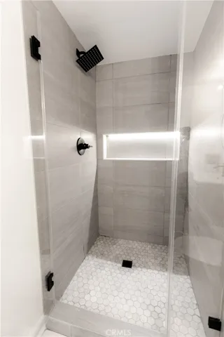 11744 Moorpark Street R, Studio City, California 91604