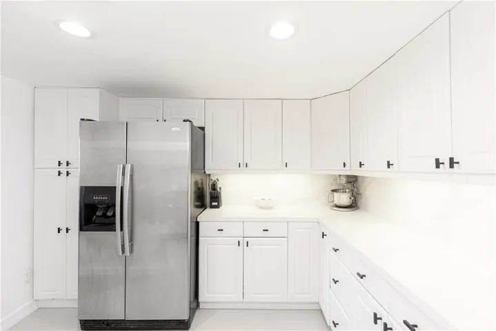 11744 Moorpark Street R, Studio City, California 91604
