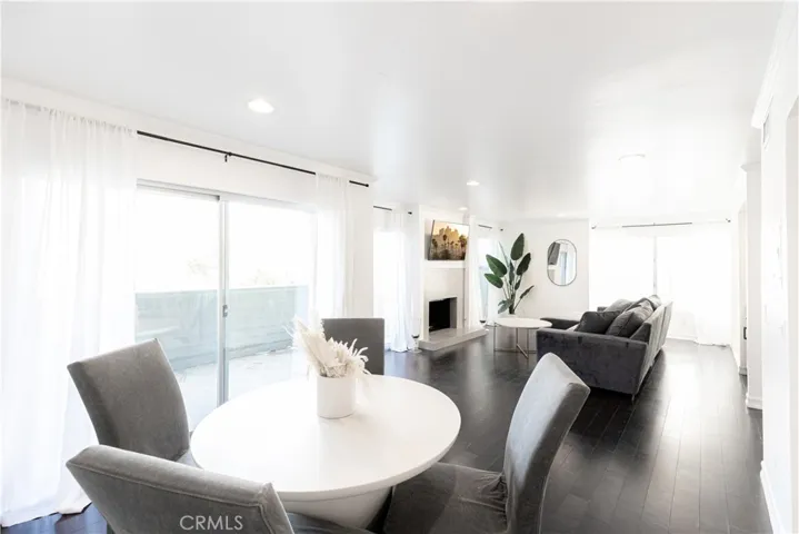 11744 Moorpark Street R, Studio City, California 91604