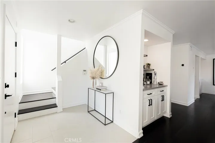 11744 Moorpark Street R, Studio City, California 91604