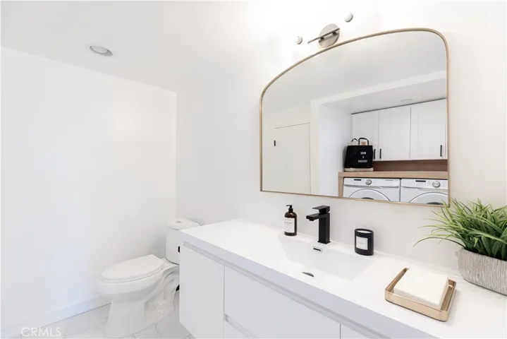 11744 Moorpark Street R, Studio City, California 91604