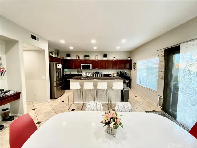 13605 Del Haven Street, Victorville, California 92392