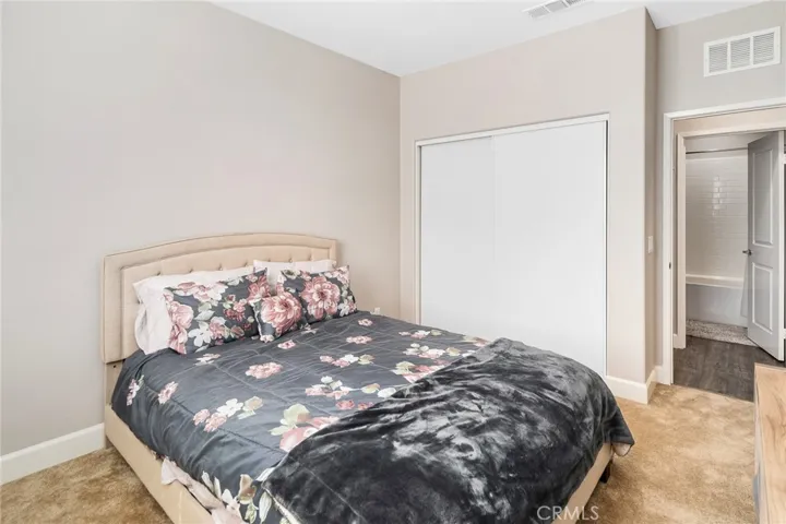 1731 E Avenue H5, Lancaster, California 93535