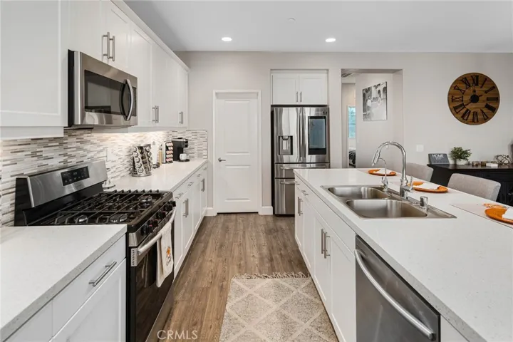 1731 E Avenue H5, Lancaster, California 93535