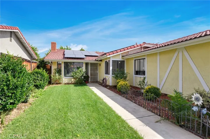 246 White Oak Road, Lake Elsinore, California 92530