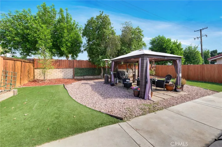 246 White Oak Road, Lake Elsinore, California 92530