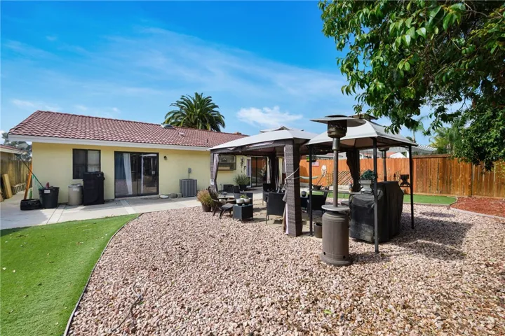 246 White Oak Road, Lake Elsinore, California 92530