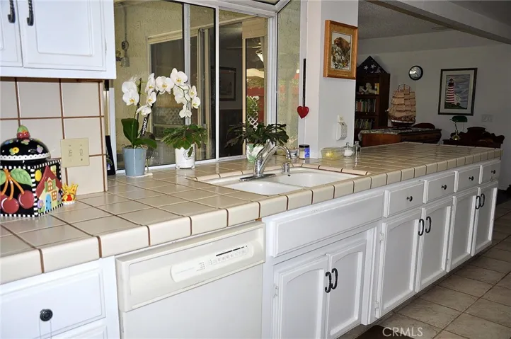 943 Clemson Court, Merced, California 95348