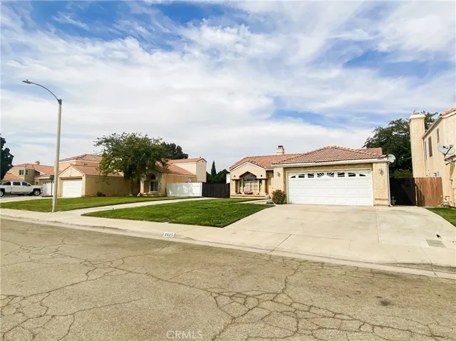 2625 Via Romana, Lancaster, California 93535