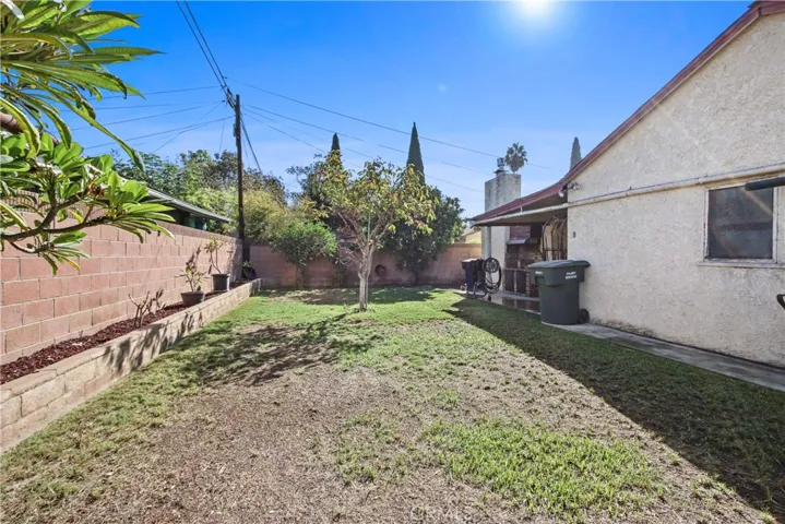 8109 2nd Street, Paramount, California 90723