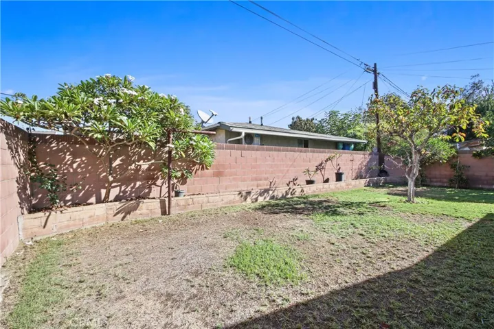 8109 2nd Street, Paramount, California 90723