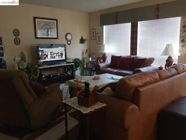 50 Leo Lane, Antioch, California 94509