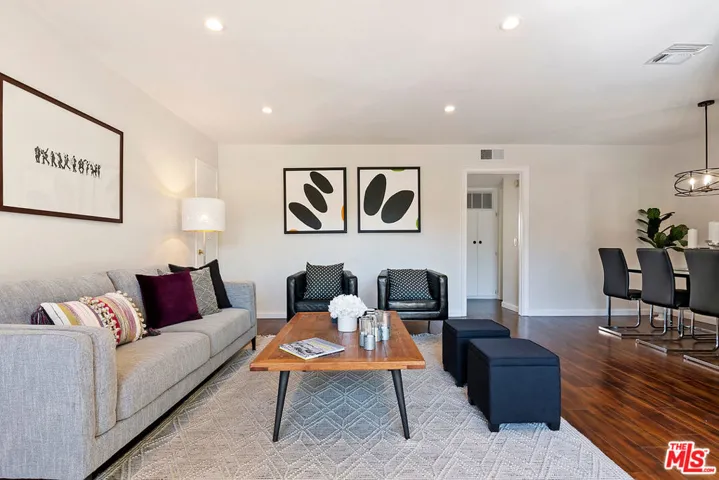 5055 Coldwater Canyon Avenue 102, Sherman Oaks, California 91423