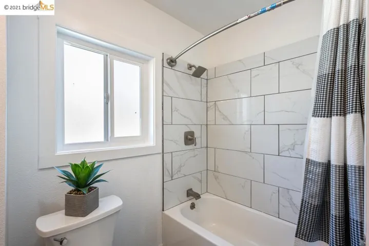 948 55th St, Oakland, California 94608