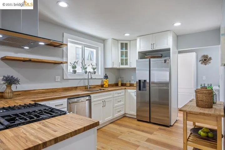 948 55th St, Oakland, California 94608