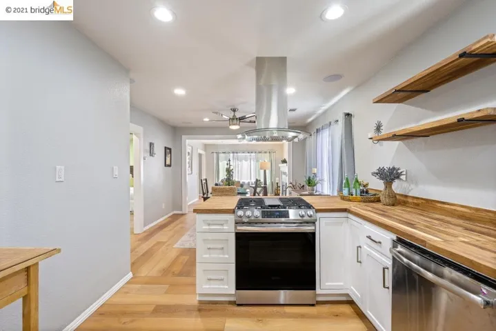 948 55th St, Oakland, California 94608