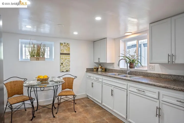 948 55th St, Oakland, California 94608