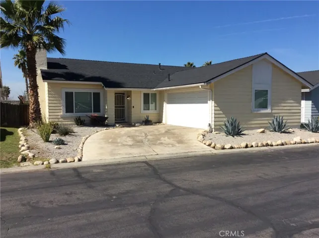 7790 Village Lakes Road, Highland, California 92346