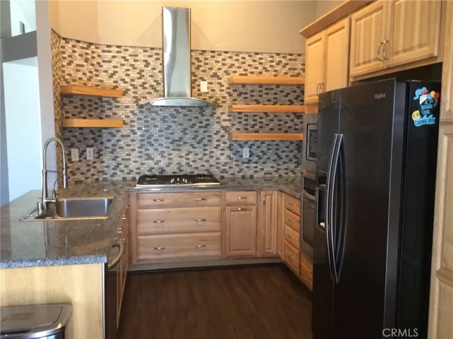 7790 Village Lakes Road, Highland, California 92346