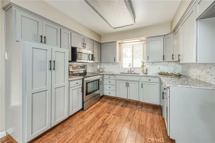 1338 Adler Drive, Clovis, California 93612