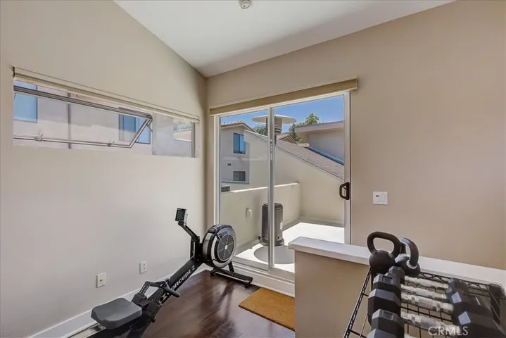 11815 Laurelwood Drive 5, Studio City, California 91604