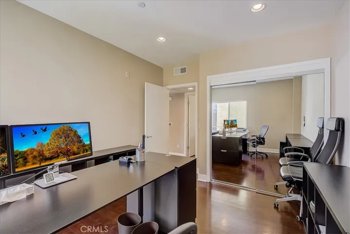 11815 Laurelwood Drive 5, Studio City, California 91604