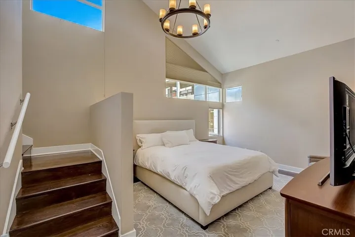 11815 Laurelwood Drive 5, Studio City, California 91604