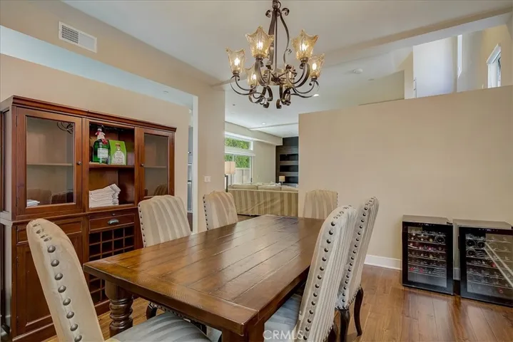 11815 Laurelwood Drive 5, Studio City, California 91604