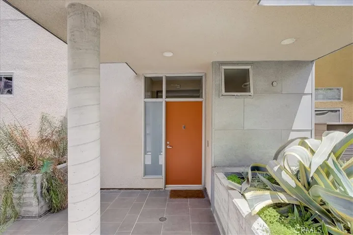 11815 Laurelwood Drive 5, Studio City, California 91604